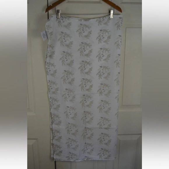 Patina Vie Baby Swaddle Blanket Bunny Rabbits White Gray Tan Leaves Muslin - Picture 5 of 7